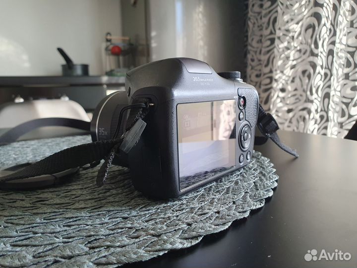 Sony cyber shot dsc h300