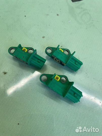 Датчик удара Audi Q7 4L 3.0L BUG 2008