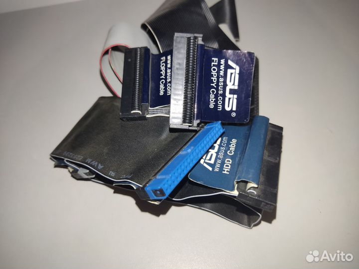 Компьютерные провода и радиаторы