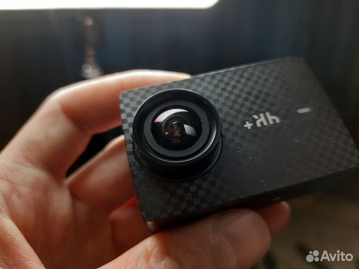 Экшен камера xiaomi yi 4k+