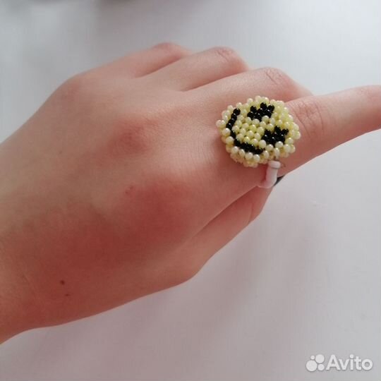 Кольцо из бисера