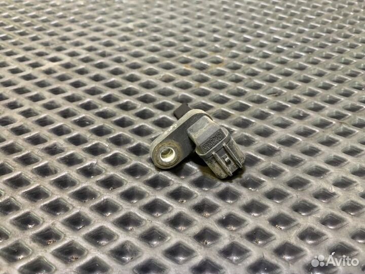 Датчик abs перед. Toyota Land cruiser Prado