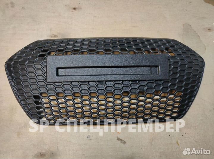 Решетка радиатора Hyundai Solaris I