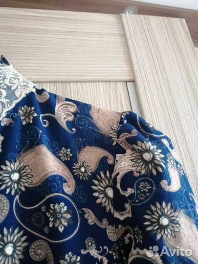 Нарядное платье со шлейфом