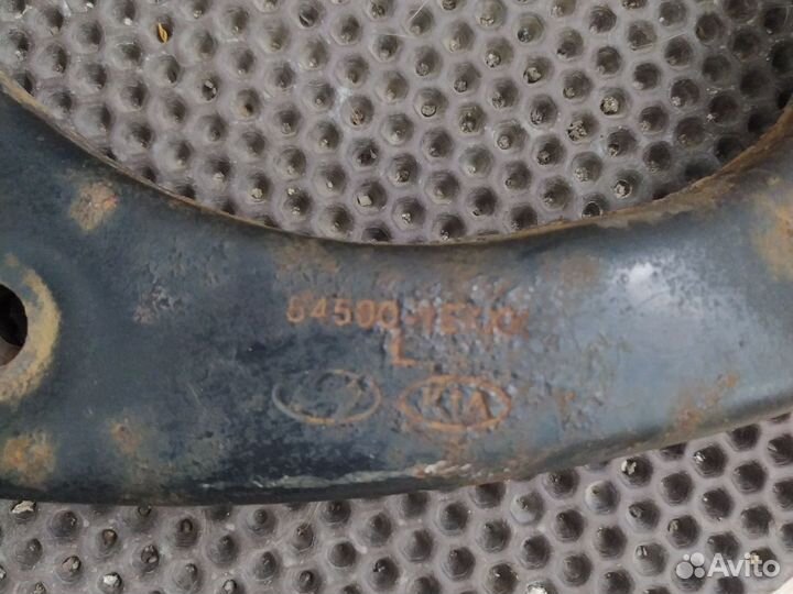 Рычаг передний