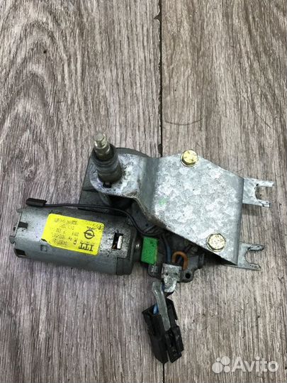 Мотор дворников задний Opel Vectra B хетчбэк 5-ти