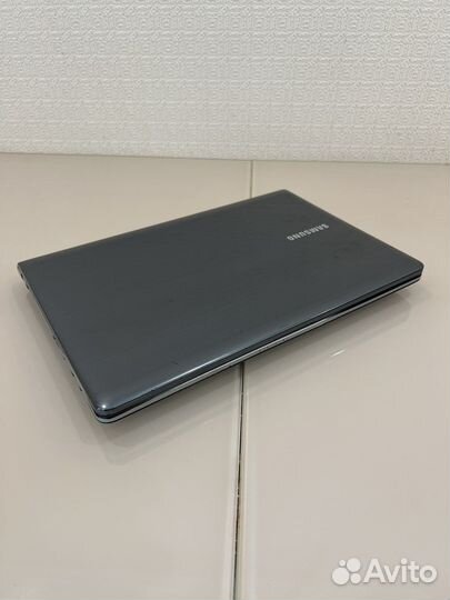 Ноутбук samsung