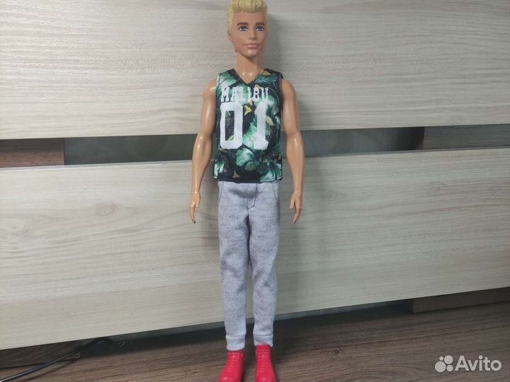 Кукла barbie кен