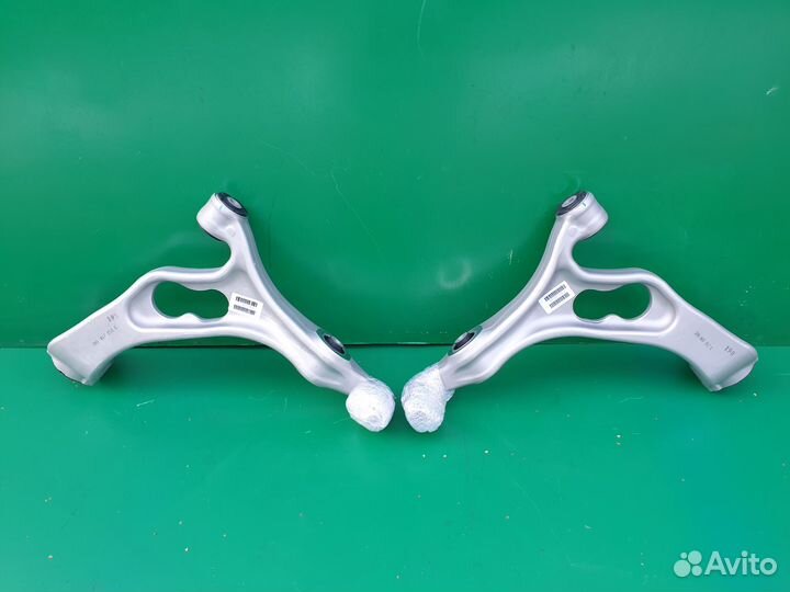 Рычаги передние Volkswagen Touareg 2 2010-2018