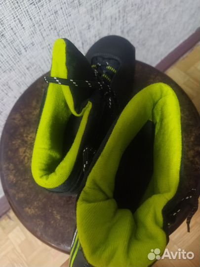 Лыжные ботинки детские 37 размер
