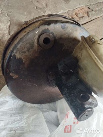 Вакуумный усилитель тормозов Ауди 80 б3