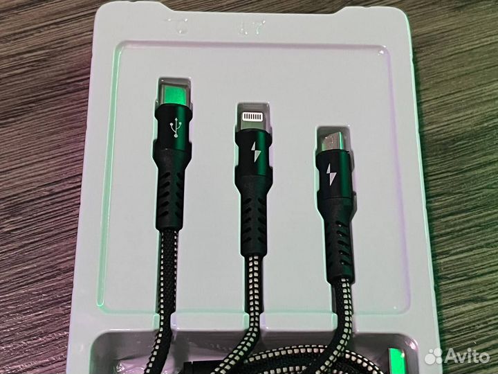 Кабель USB 3 в 1 (Lightning + Micro USB + Type-C)