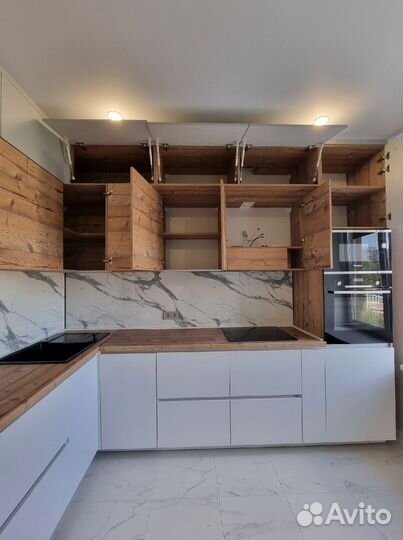 Кухонный гарнитур на заказ. Долговечные материалы