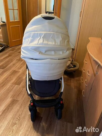 Продам коляску 2 в 1