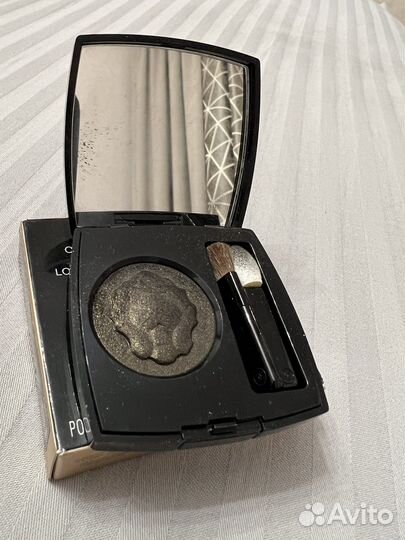 Тени для век chanel