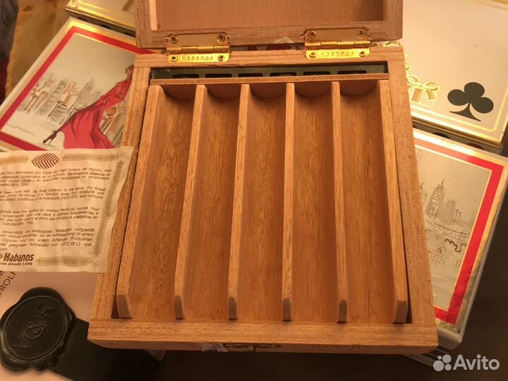 Коробка подарочная