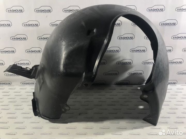 Подкрылок передний левый Ford Scorpio MK 1 1990