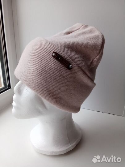 Шапочка трикотажная женская. Новая