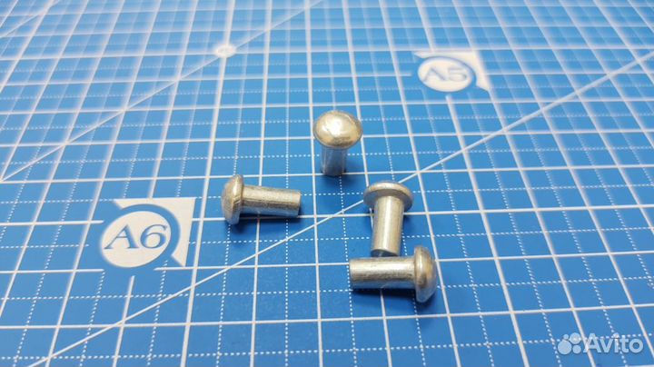 Изготовление шильдиков, табличек, VIN наклеек