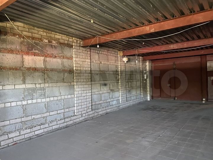 Гараж, > 30 м²