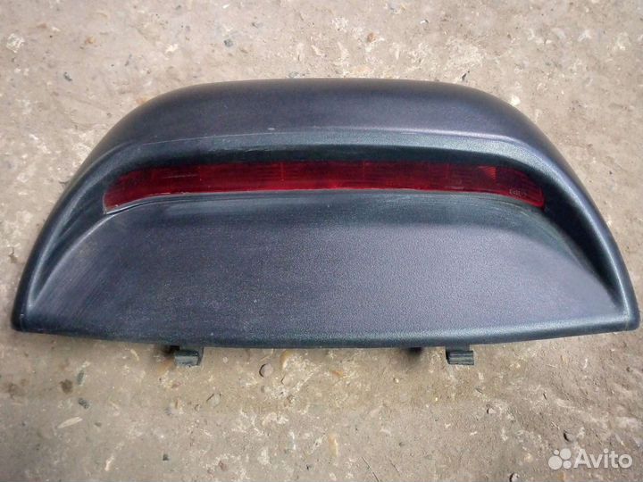 Дополнительный стоп сигнал Geely Mk