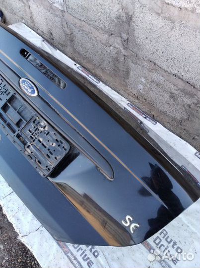 Крышка багажника Ford Focus 1 2.0 2004