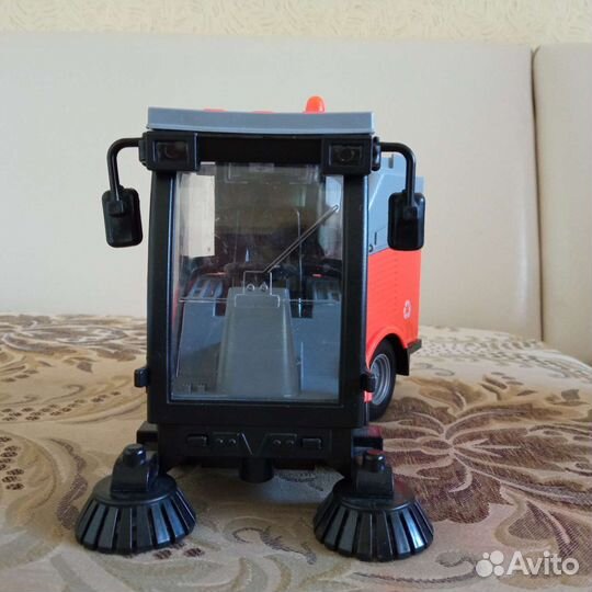 Машинка игрушка