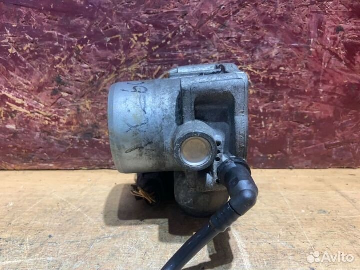 Дроссельная заслонка Renault Megane K4M812