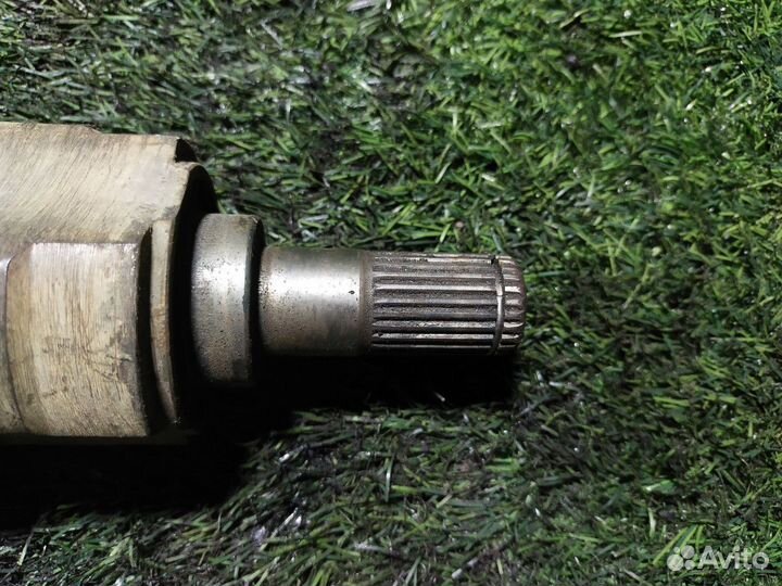 Полуось передняя левая Kia Rio 3