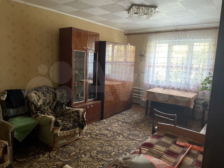 Комната 20 м² в 2-к., 1/2 эт.