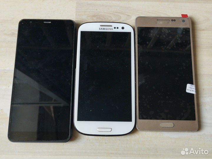 Телефон Samsung