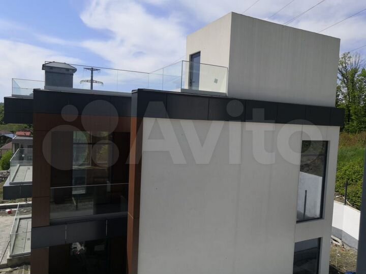 Коттедж 211 м² на участке 3,5 сот.