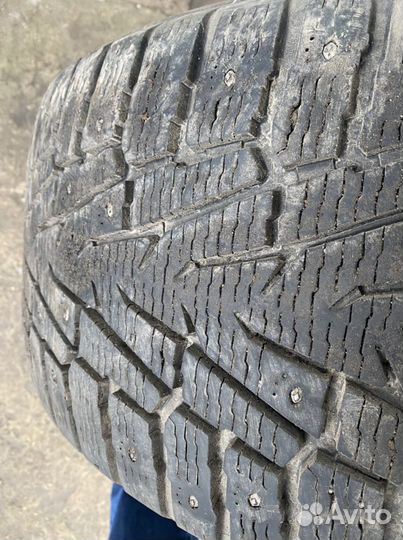 Nokian Tyres Hakkapeliitta 4 275/50 R20