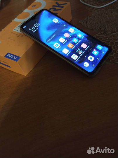 Смартфон tekno spark 8p