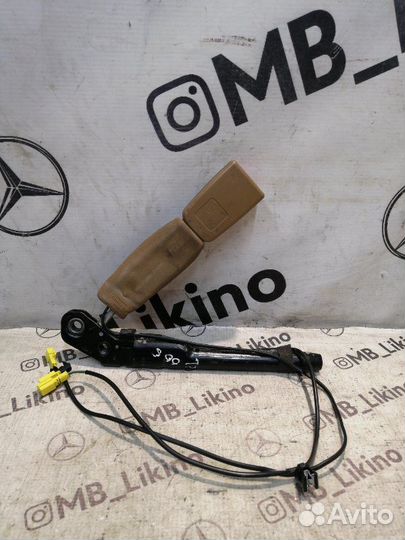 Замок ремня безопасности передний правый Mercedes