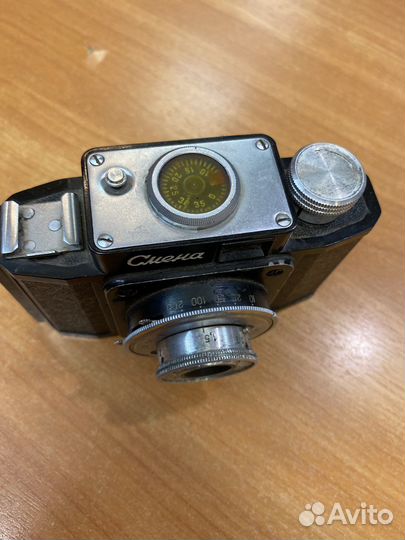 Плёночный фотоаппарат смена