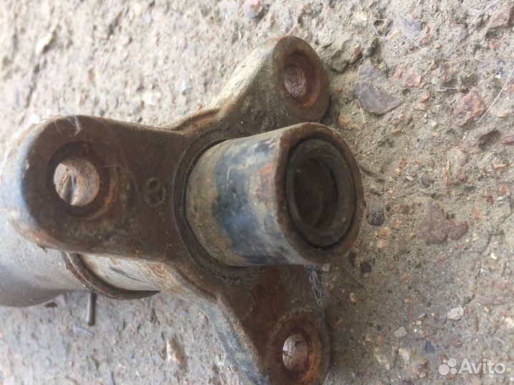 Карданный вал mercedes W126