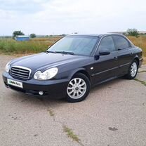 Hyundai Sonata 2.0 MT, 2005, 300 000 км, с пробегом, цена 560 000 руб.