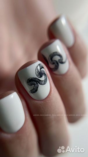 Маникюр, педикюр