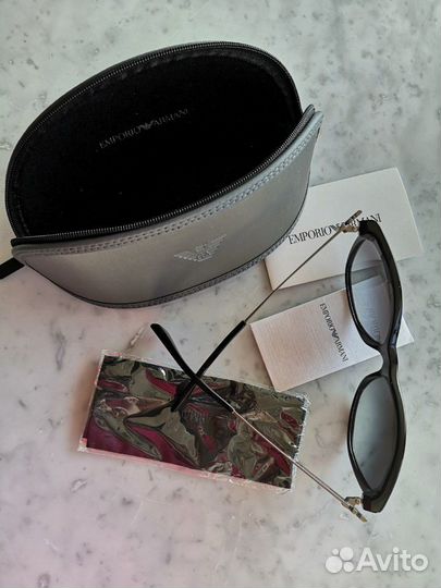 Очки Armani, Italy