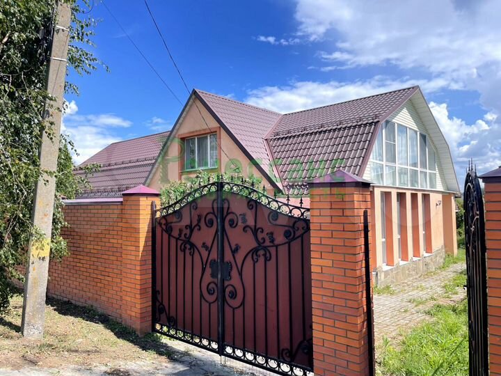 Дом 280 м² на участке 12 сот.