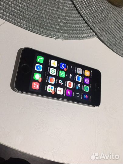 iPhone 5 se 128gb 2017г