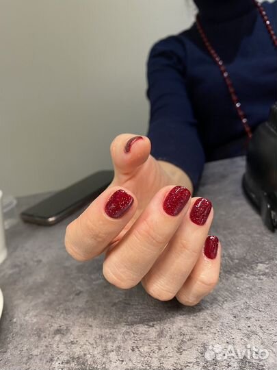 Маникюр, педикюр, наращивание ресниц