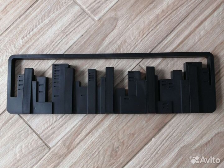 Вешалка настенная city со складными крючками черн