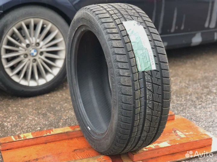 Foman Frozenero W766 255/45 R19 106H
