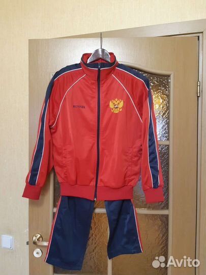 Спортивный костюм 42р