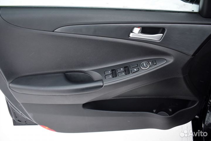 Hyundai Sonata 2.0 AT, 2012, 153 863 км