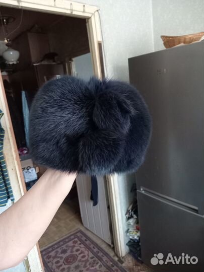Шапка женская песец р.56-57 практически новая