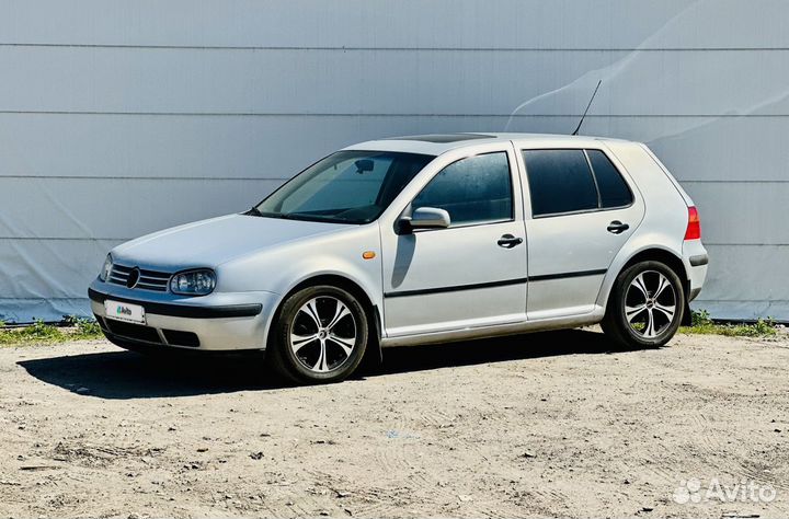 Volkswagen Golf 1.6 AT, 1998, 272 524 км