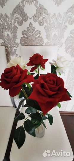 Розы с вазой, комплект новый